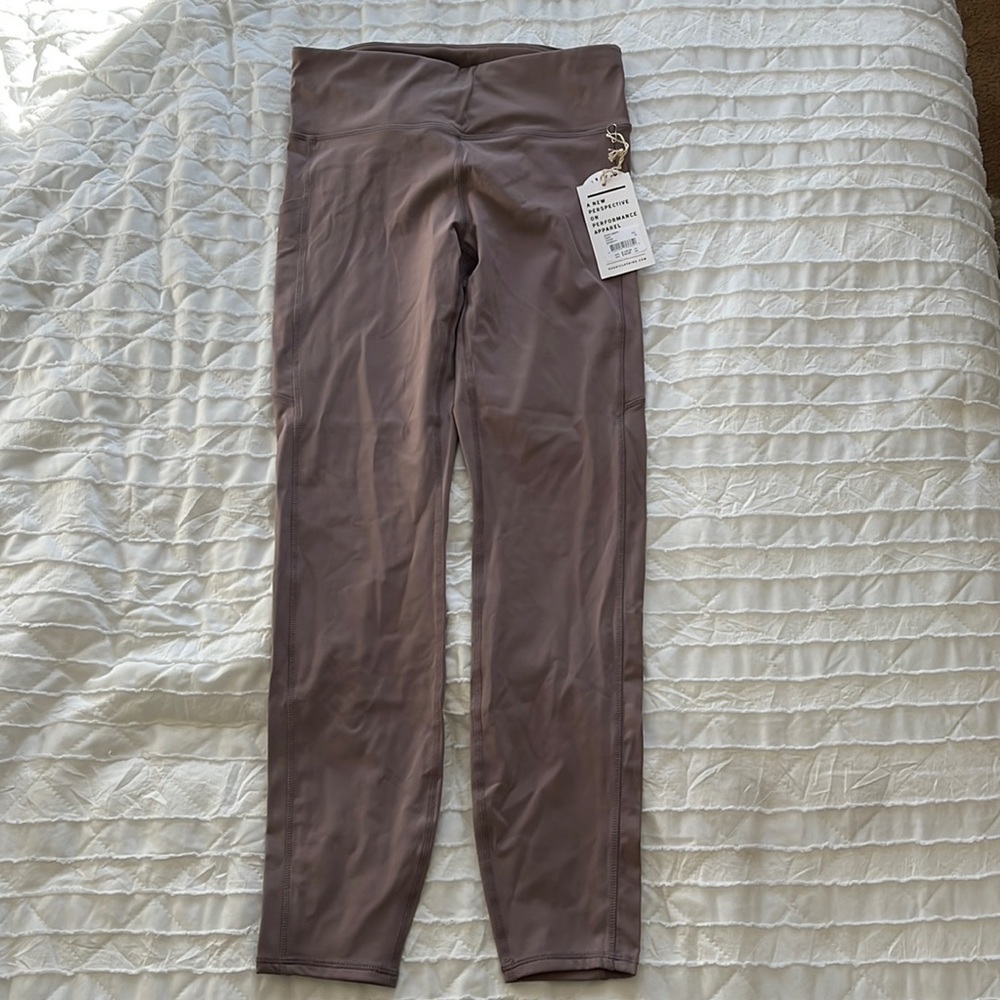 NWT vuori stride legging